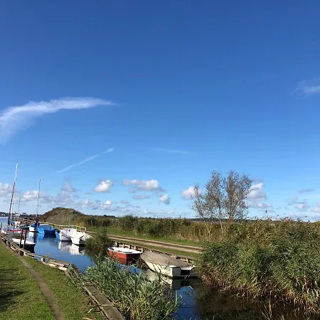 Isaro Holiday home *