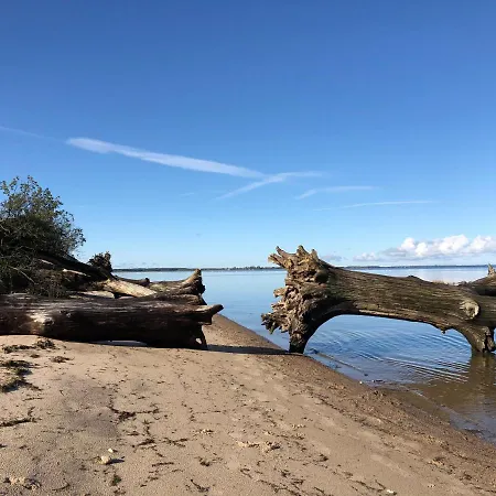 Isaro * Ludwigsburg (Vorpommern-Greifswald)